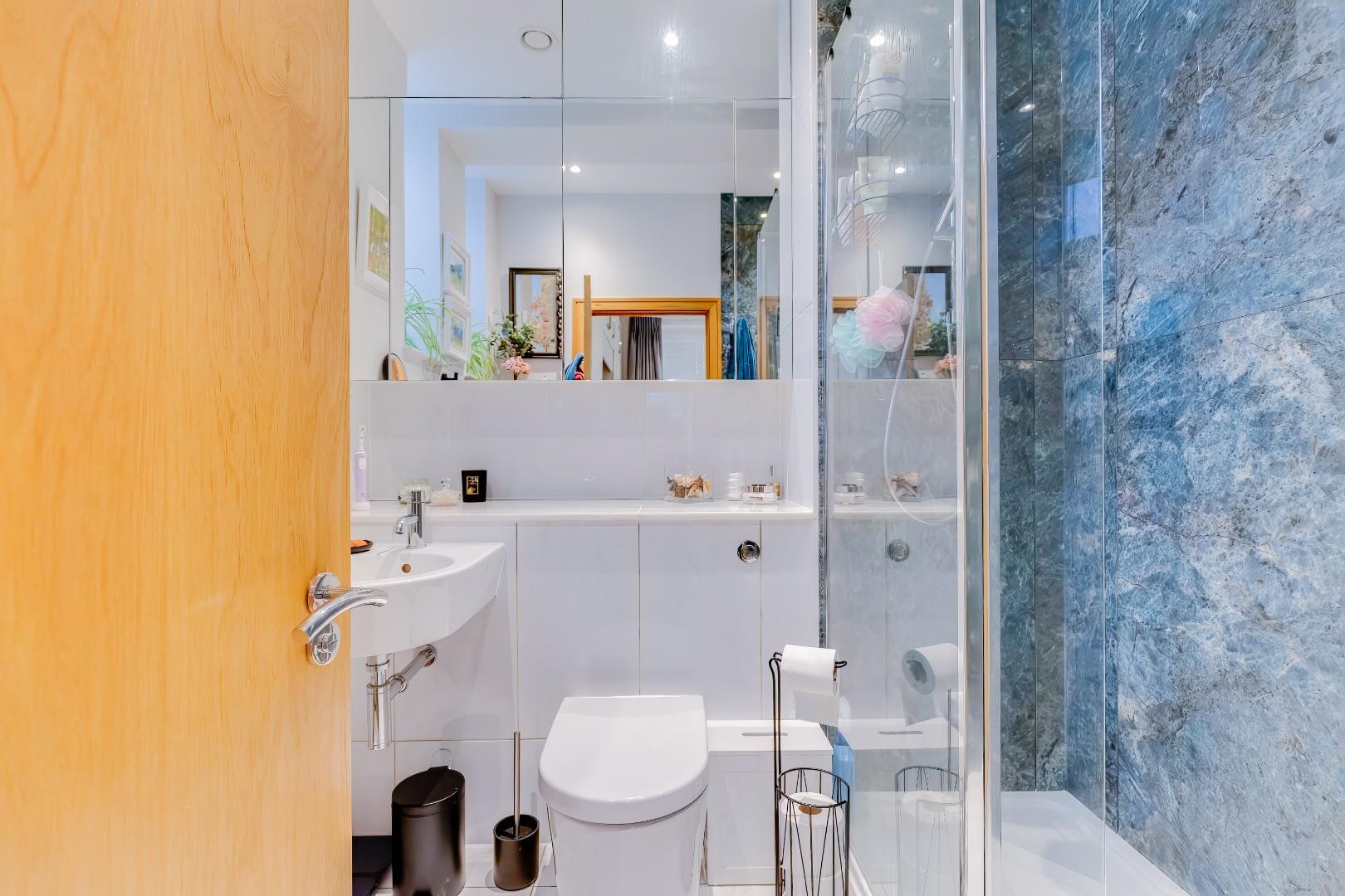 111 Headlands, Hayes Point, Sully, CF64 5QH